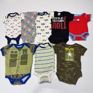Assorted Baby Onesies Set 0-3m. 14pcs.